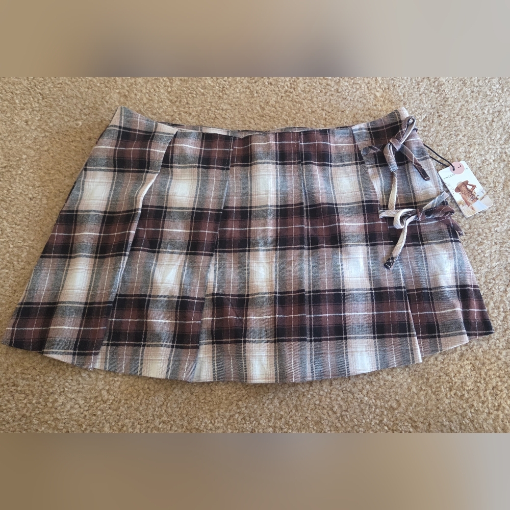 NWT Plaid Mini Skirt / Skort - Brown and Cream